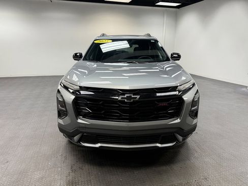 Used 2025 Chevrolet Equinox RS w/ Safety and Technology Package image 9