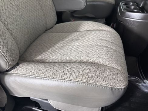 Used 2024 Chevrolet Express 3500 LT w/ LT Preferred Equipment Group image 23