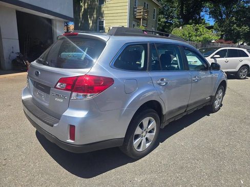 Used 2012 Subaru Outback 2.5i AWD/4WD image 11