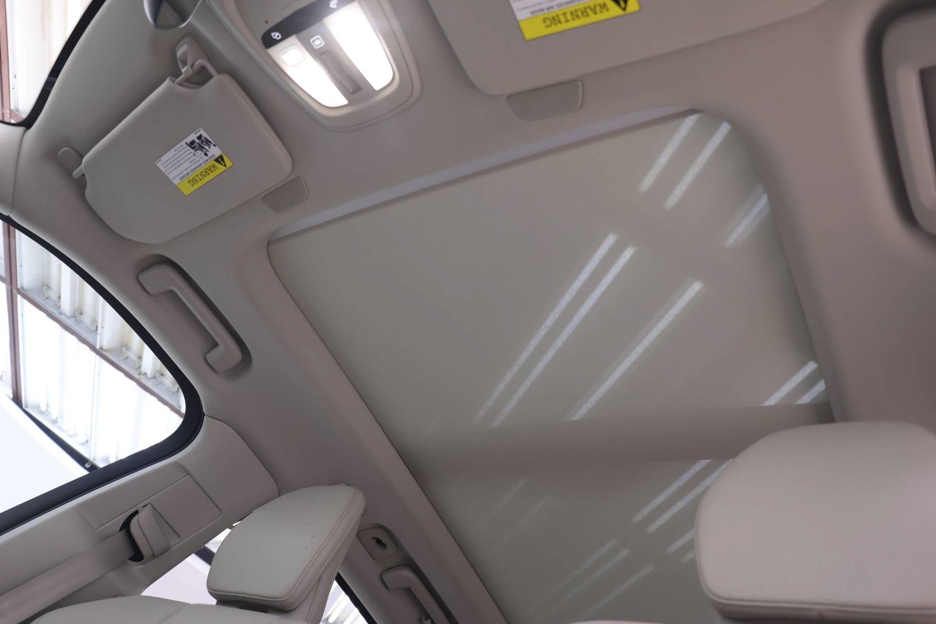 Certified 2025 Volvo XC90 T8 Plus w/ Protection Package Premier AWD/4WD image 20