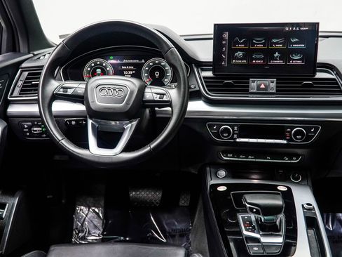 Used 2025 Audi Q5 2.0T Premium AWD/4WD image 16