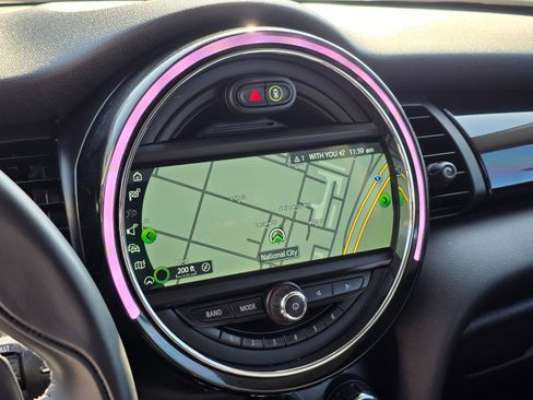 Used 2019 MINI Cooper S image 29