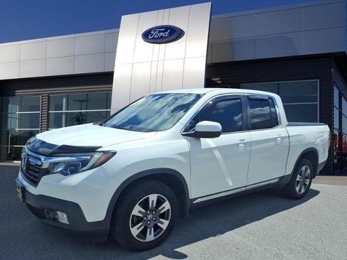 Used 2017 Honda Ridgeline RTL-T image 4