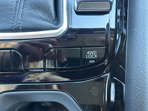 New 2025 Jeep Compass Limited w/ Sun & Sound Group image 24