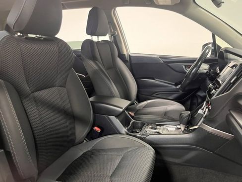 Used 2020 Subaru Forester Premium image 10