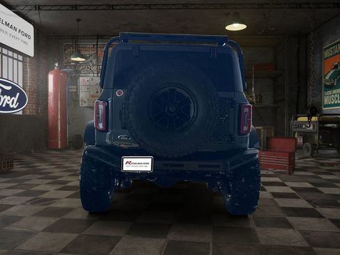 New 2025 Ford Bronco Badlands image 5