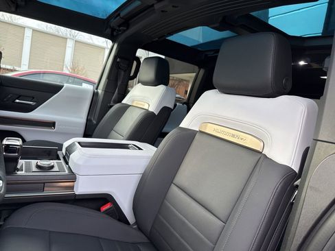 Used 2024 GMC Hummer EV 3X w/ Omega Edition AWD/4WD image 20