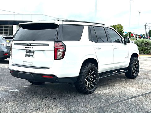 Used 2024 Chevrolet Tahoe Z71 w/ Luxury Package AWD/4WD image 8