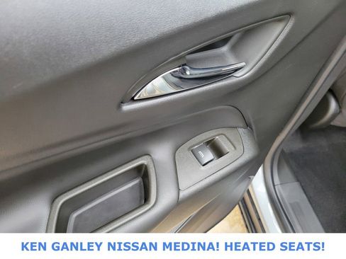 Used 2023 Chevrolet Equinox LT FWD image 42