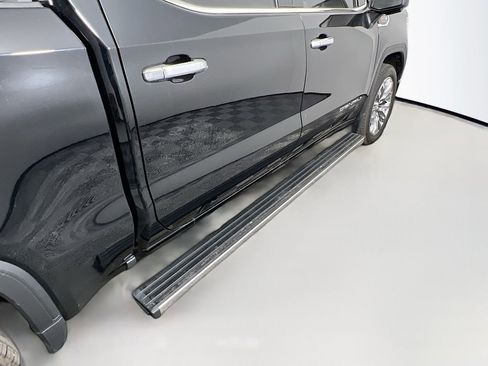 Used 2024 GMC Sierra 1500 Denali image 8