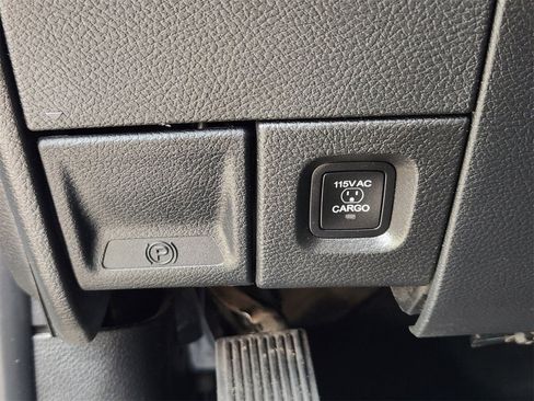 Certified 2023 RAM 3500 Tradesman w/ Chrome Appearance Group image 31