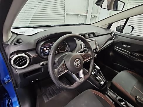 Used 2021 Nissan Versa SR image 12