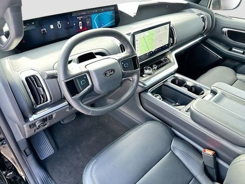 Used 2026 Ford Expedition Max Platinum w/ Stealth Appearance Package AWD/4WD image 9