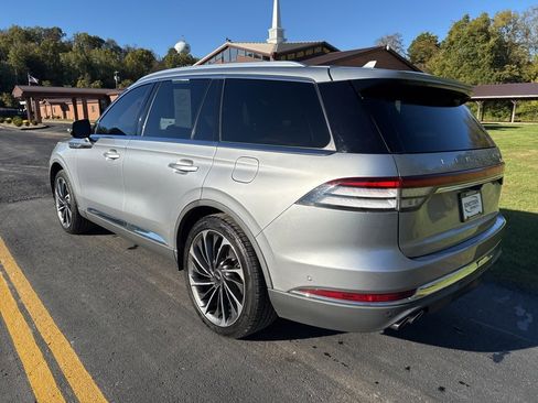 Used 2020 Lincoln Aviator Reserve w/ Equipment Group 202A image 5