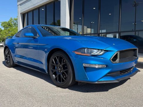 Used 2019 Ford Mustang Coupe w/ Ecoboost Performance Package RWD image 13