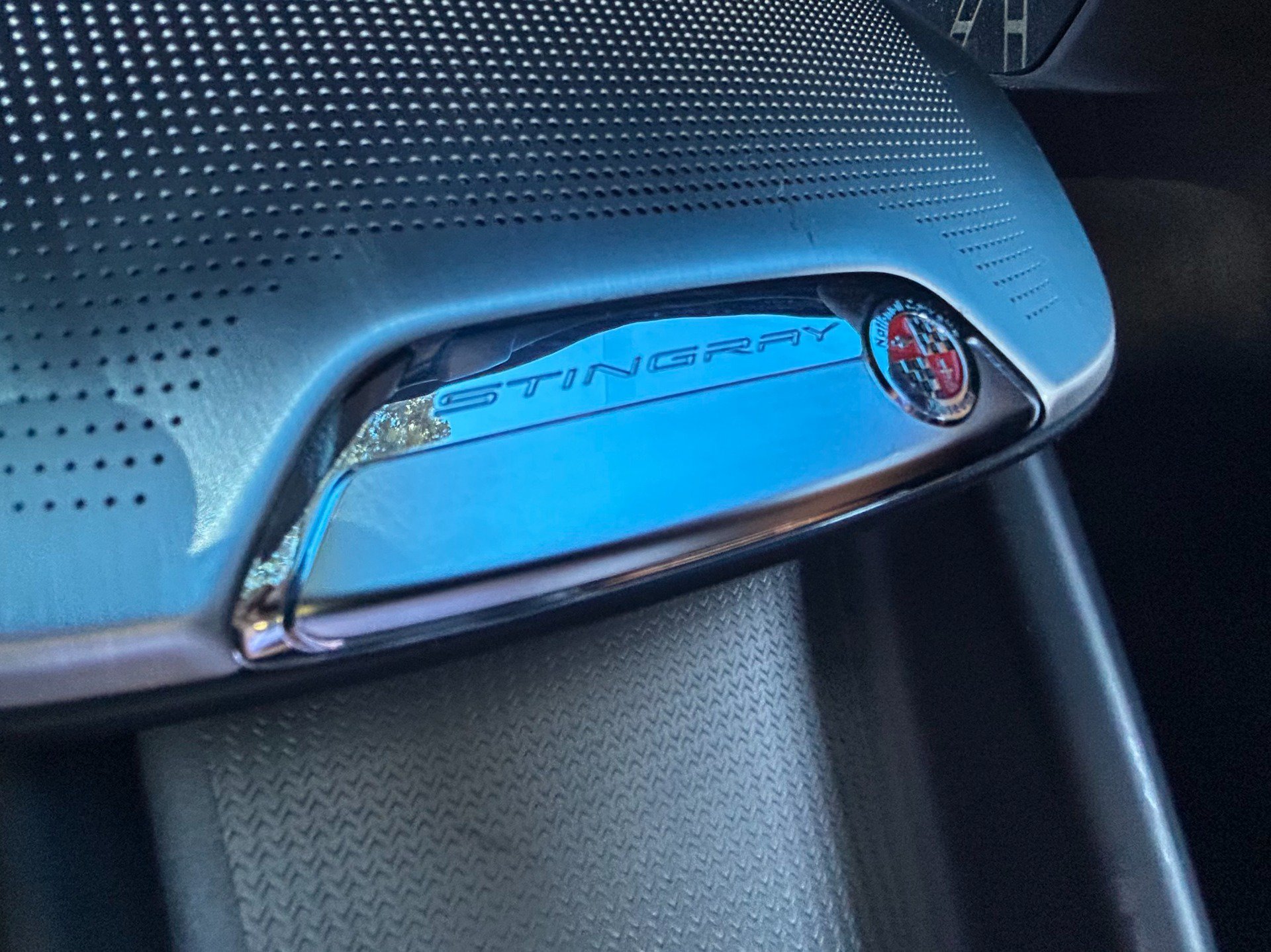 Used 2022 Chevrolet Corvette Stingray Preferred Cpe w/ Z51 Performance Package RWD image 17