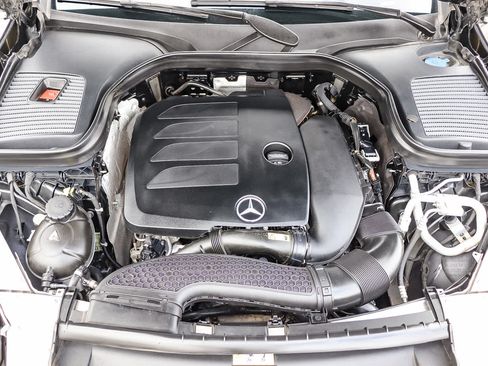 Used 2020 Mercedes-Benz GLC 300 image 24