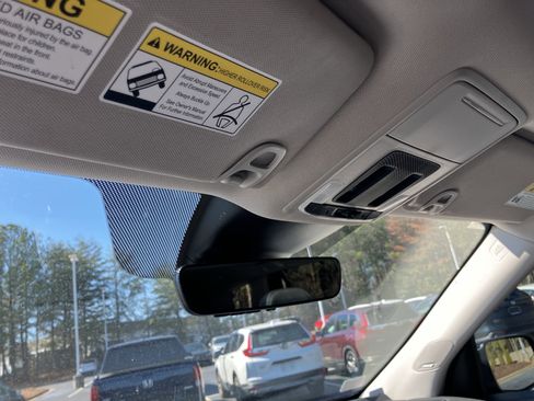 Certified 2025 Honda Pilot Touring image 30