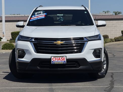 Certified 2023 Chevrolet Traverse LT FWD image 2