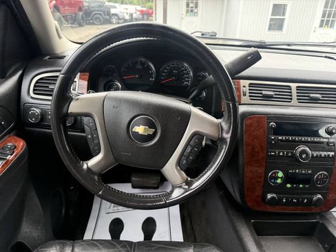 Used 2013 Chevrolet Suburban LT AWD/4WD image 14