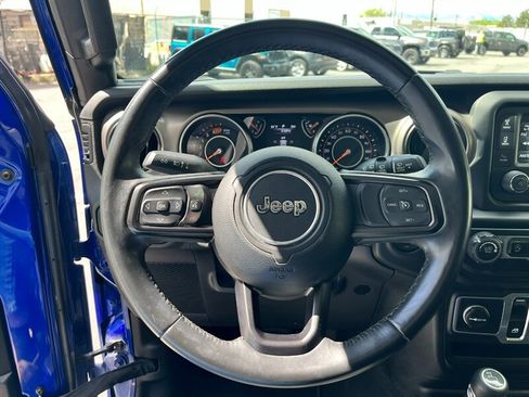 Used 2018 Jeep Wrangler Sport S image 22