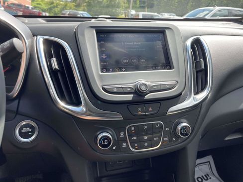 Used 2024 Chevrolet Equinox LT FWD image 12