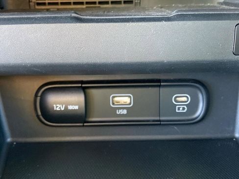 Certified 2024 Kia Seltos SX w/ SX Sunroof Package AWD/4WD image 17