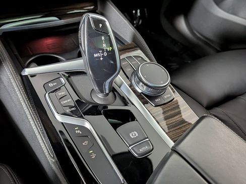 Used 2019 BMW 640i Gran Turismo xDrive w/ Premium Package AWD/4WD image 31