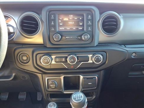 Used 2021 Jeep Wrangler Sport image 10