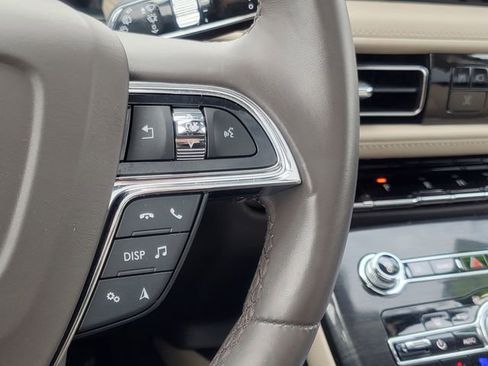 Certified 2023 Lincoln Nautilus Reserve image 17