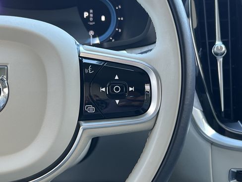 Used 2023 Volvo V60 B5 Cross Country Plus w/ Climate Package image 31