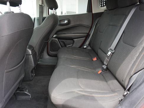 Used 2018 Jeep Compass Sport AWD/4WD image 16