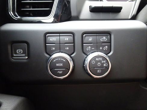 Used 2023 GMC Sierra 1500 AT4X AWD/4WD image 27