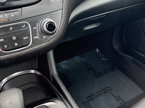 Used 2023 Chevrolet Malibu LT w/ Driver Confidence Package image 14