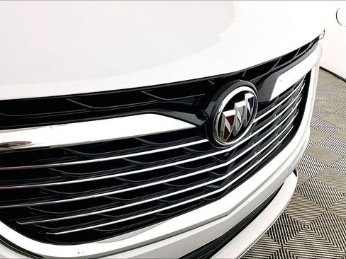 Used 2024 Buick Enclave Premium image 29