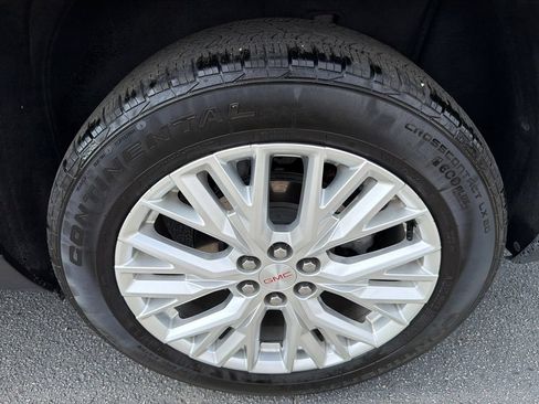 Used 2024 GMC Acadia Elevation w/ Luxury Package FWD image 20