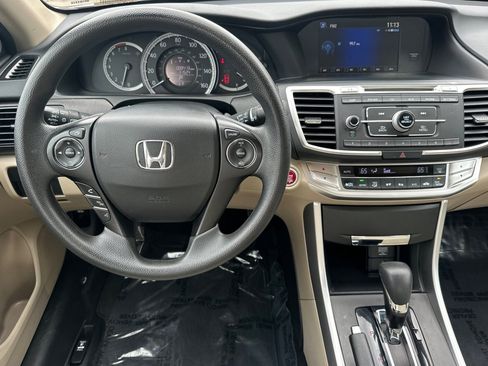 Used 2015 Honda Accord EX image 18