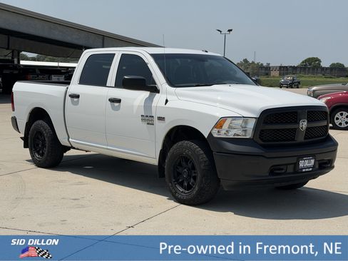 Used 2019 RAM 1500 Tradesman w/ Popular Equipment Group AWD/4WD image 2