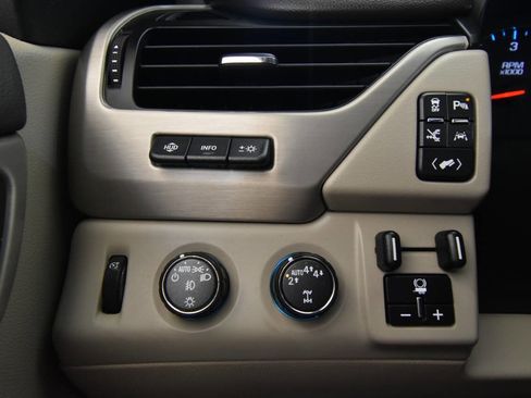 Used 2019 GMC Yukon XL Denali w/ Denali Ultimate Package image 35