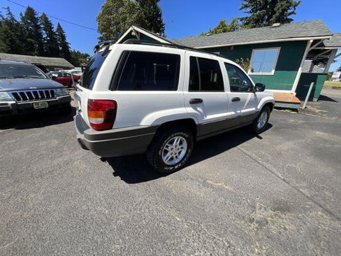 Used 2004 Jeep Grand Cherokee Laredo w/ Convenience Group AWD/4WD image 4