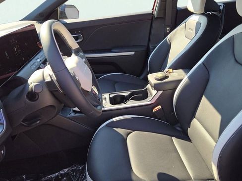 New 2025 Kia K4 GT-Line Turbo w/ GT-Line Premium Package FWD image 18