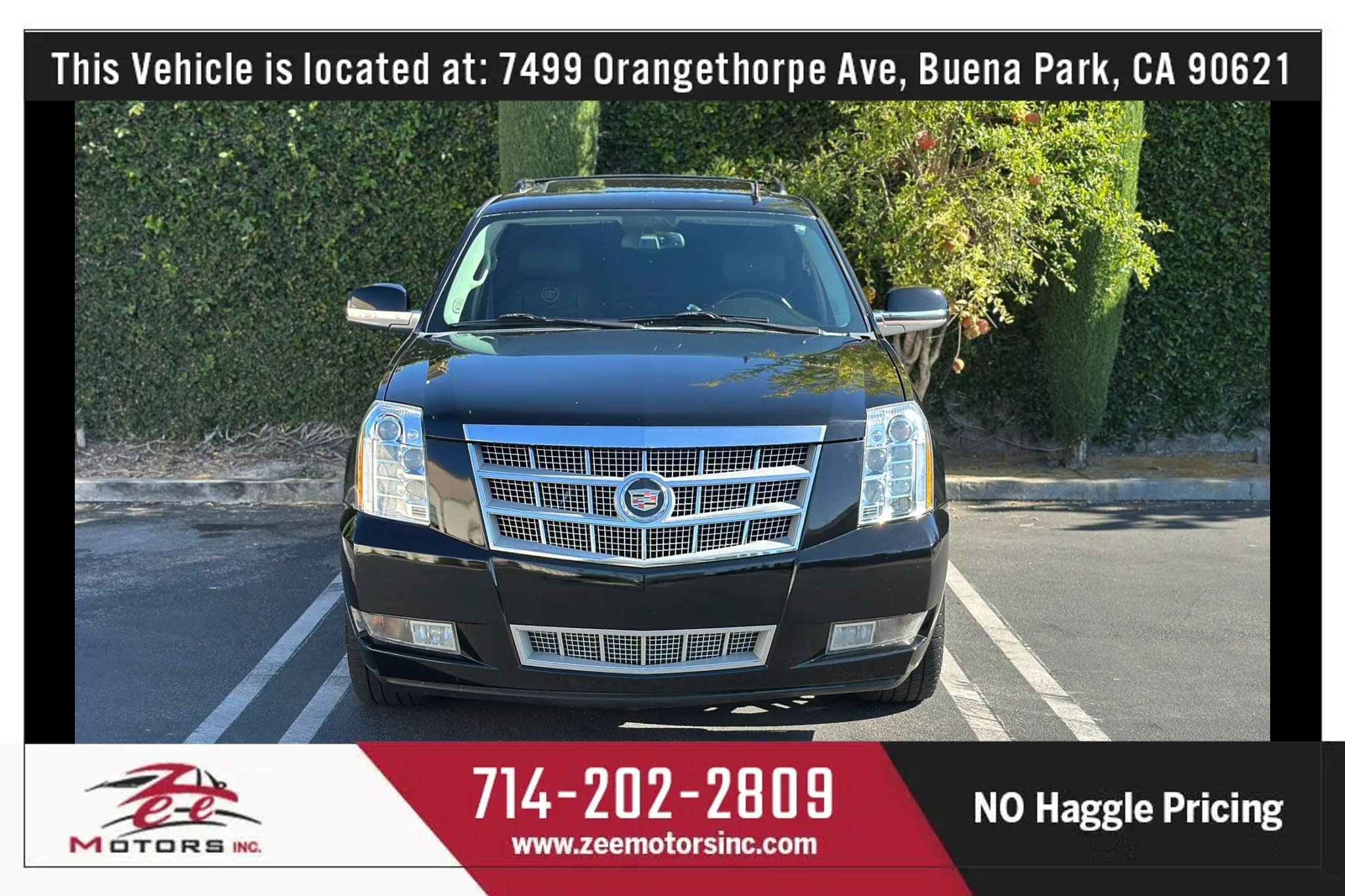 Used 2013 Cadillac Escalade Platinum AWD/4WD image 3