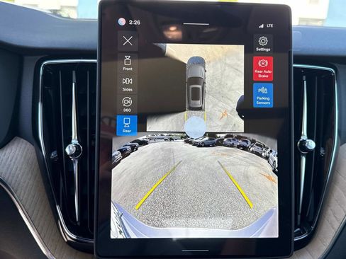 New 2026 Volvo XC60 B5 Plus w/ Climate Package image 23