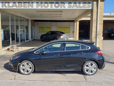 Used 2017 Chevrolet Cruze Premier w/ RS Package image 2