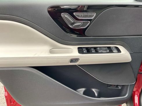 New 2026 Lincoln Aviator AWD image 21