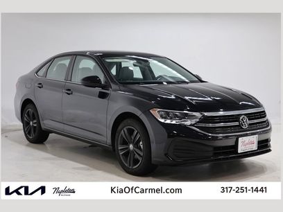 Used 2024 Volkswagen Jetta SE w/ Panoramic Sunroof Package