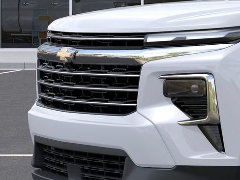 Used 2026 Chevrolet Traverse LT AWD/4WD image 13