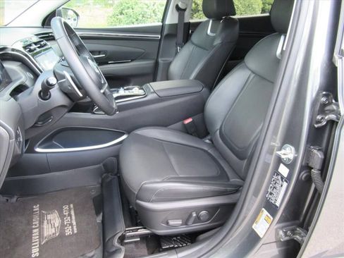 Used 2024 Hyundai Tucson Limited AWD/4WD image 17