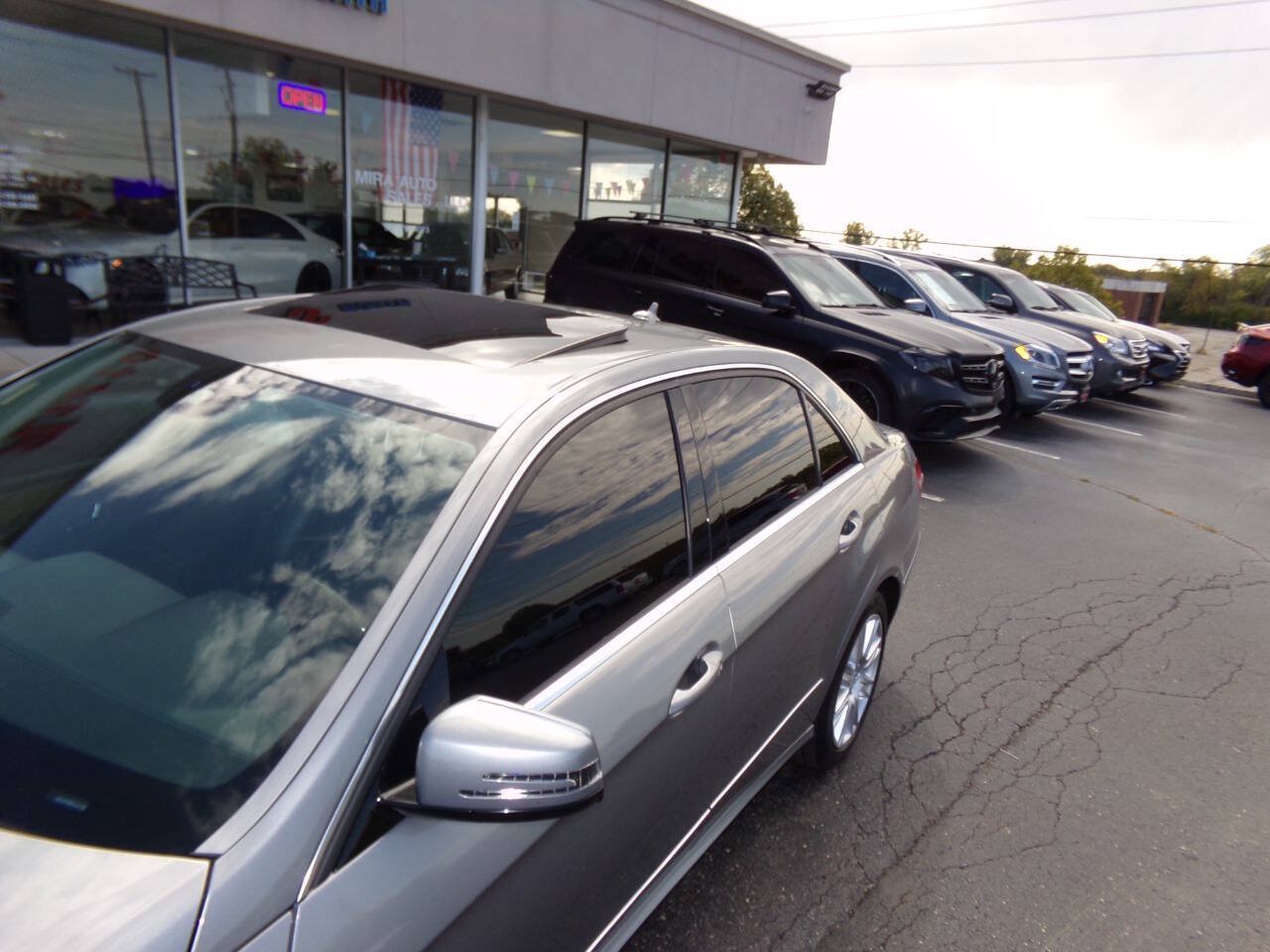Used 2012 Mercedes-Benz E 350 4MATIC Sedan image 36