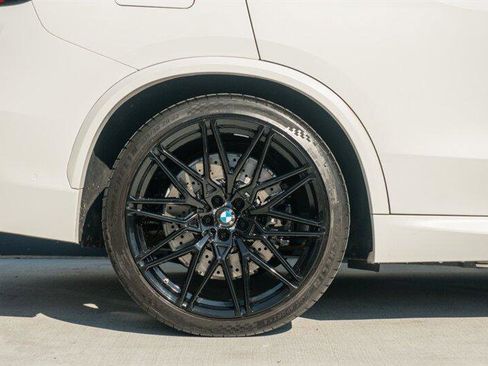 Used 2025 BMW X5 M Competition w/ Executive Package image 35